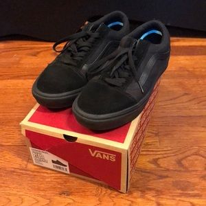 *LIKE NEW* Vans Old Skool Black ComfyCush